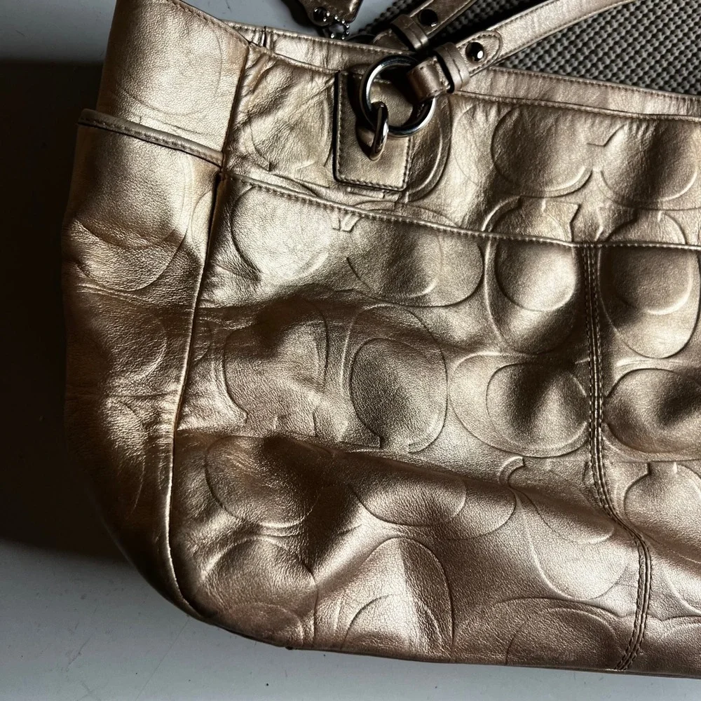 Coach Penelope Signature Optic Metallic Gold Leather Tote Bag F17730 Mens Womens